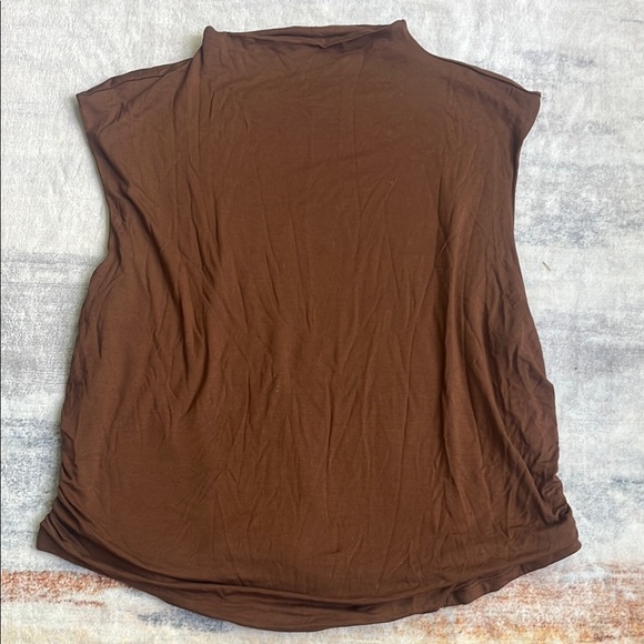 A New Day Brown Sleeveless Muscle Tee with Mandarin Collar - Picture 2 of 4